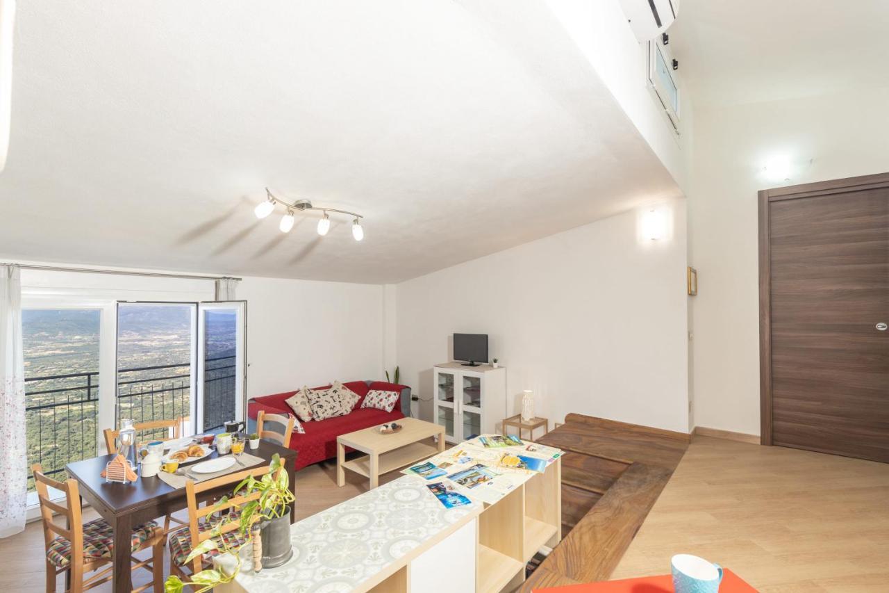 Mansarda Moro Apartment Бауней Екстериор снимка